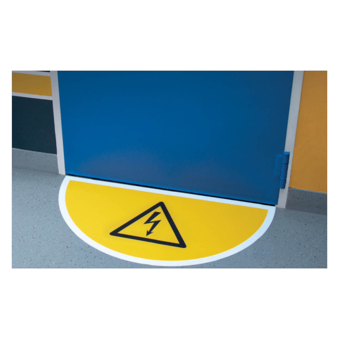 Bodenmarkierung Nicht versperren! Löschmaterialposten, Feuerlöscher, 6.B-031, 900 x 450 mm, FO mit Antirutschlaminat R10